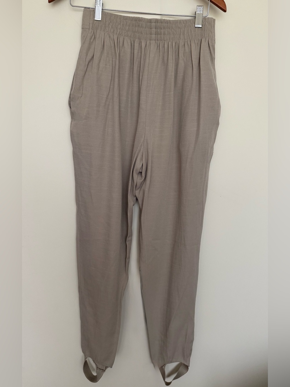 Vintage 80s Counterparts Stirrups Pleated Legging Pants Beige S/M EUC Cloudancer